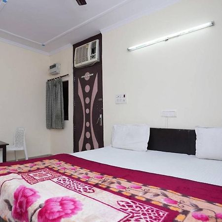 Delhi Inn,Walk In Nizamuddin Railway Station Neu-Delhi Exterior foto