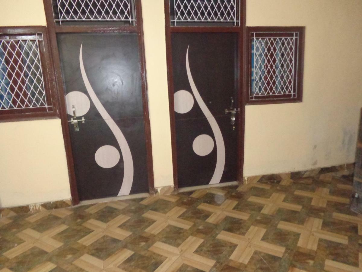 Delhi Inn,Walk In Nizamuddin Railway Station Neu-Delhi Exterior foto
