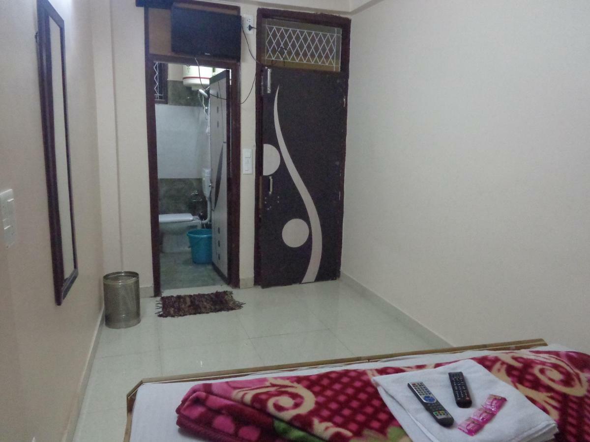 Delhi Inn,Walk In Nizamuddin Railway Station Neu-Delhi Exterior foto