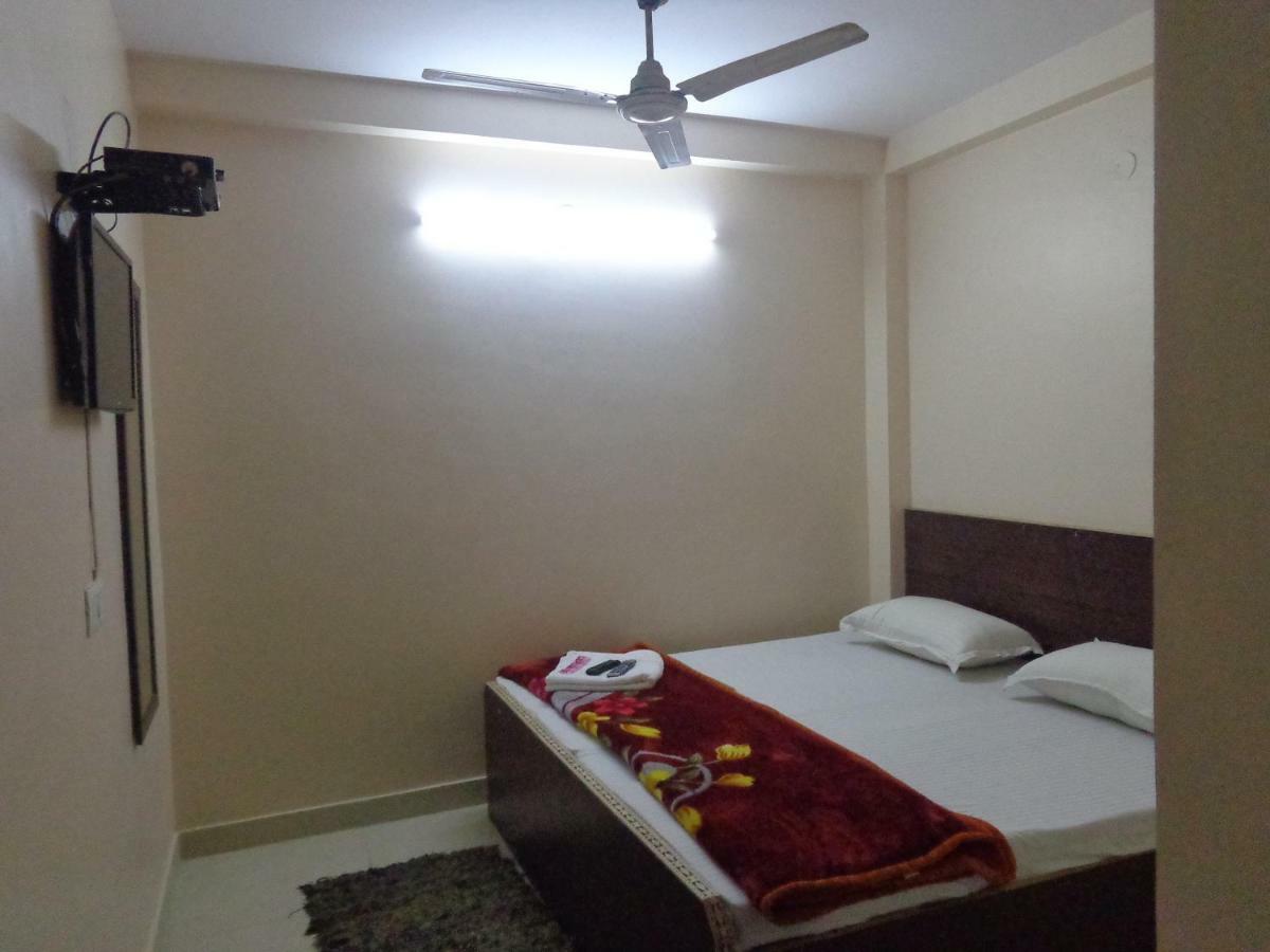 Delhi Inn,Walk In Nizamuddin Railway Station Neu-Delhi Exterior foto