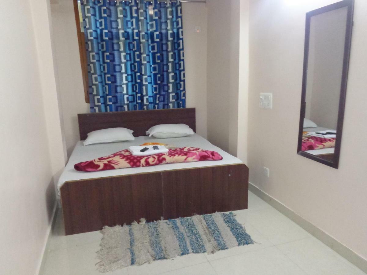 Delhi Inn,Walk In Nizamuddin Railway Station Neu-Delhi Exterior foto