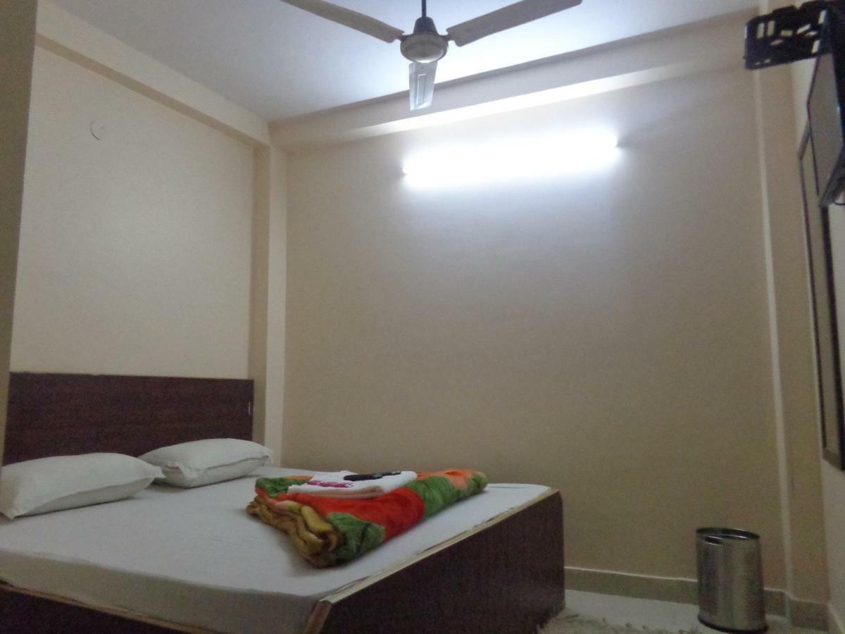 Delhi Inn,Walk In Nizamuddin Railway Station Neu-Delhi Exterior foto
